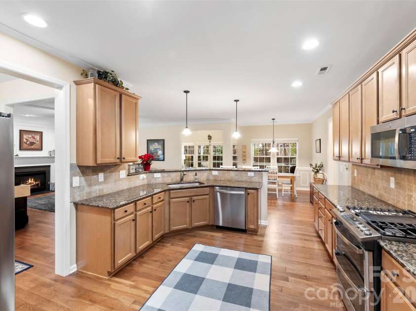 401 Brookridge Drive, Mount Holly, NC 28120.  MLS# CAR4333575, YatesRealty ID 11200. 