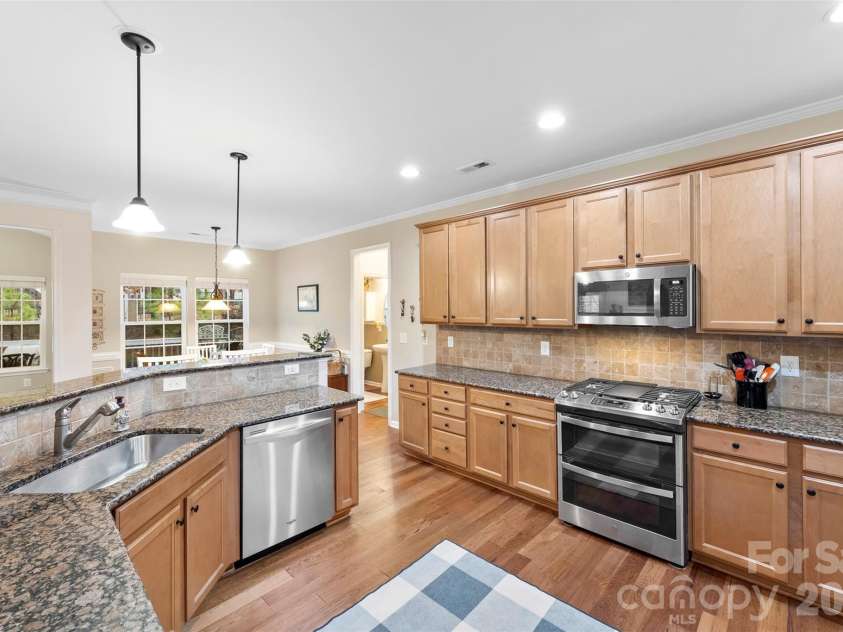 401 Brookridge Drive, Mount Holly, NC 28120.  MLS# CAR4333575, YatesRealty ID 11200. 