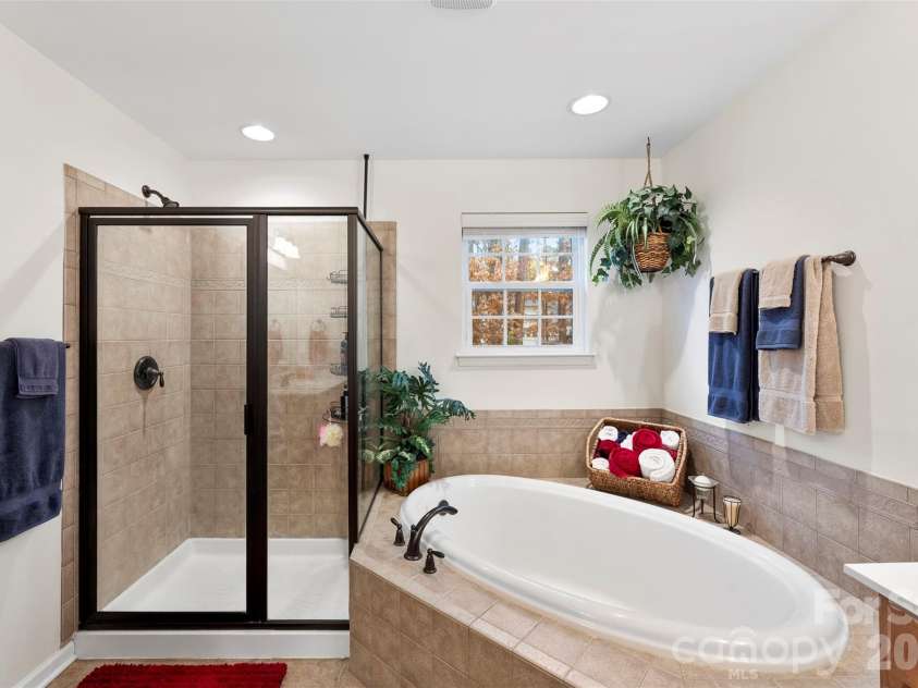 401 Brookridge Drive, Mount Holly, NC 28120.  MLS# CAR4333575, YatesRealty ID 11200. 