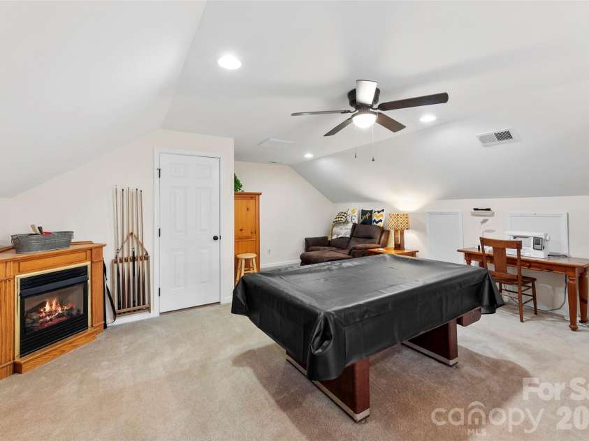 401 Brookridge Drive, Mount Holly, NC 28120.  MLS# CAR4333575, YatesRealty ID 11200. 