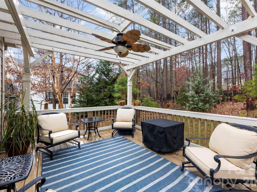 401 Brookridge Drive, Mount Holly, NC 28120.  MLS# CAR4333575, YatesRealty ID 11200. 