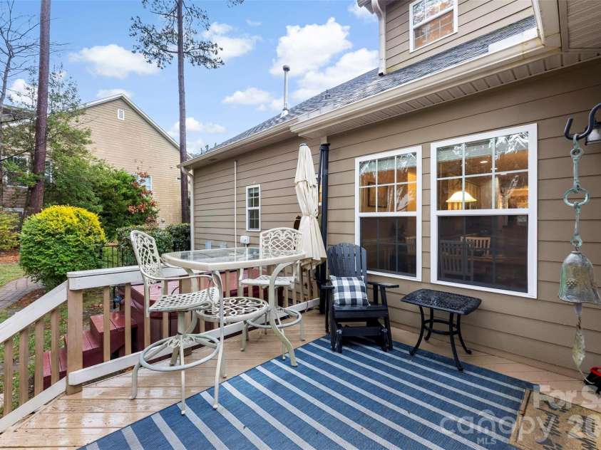 401 Brookridge Drive, Mount Holly, NC 28120.  MLS# CAR4333575, YatesRealty ID 11200. 
