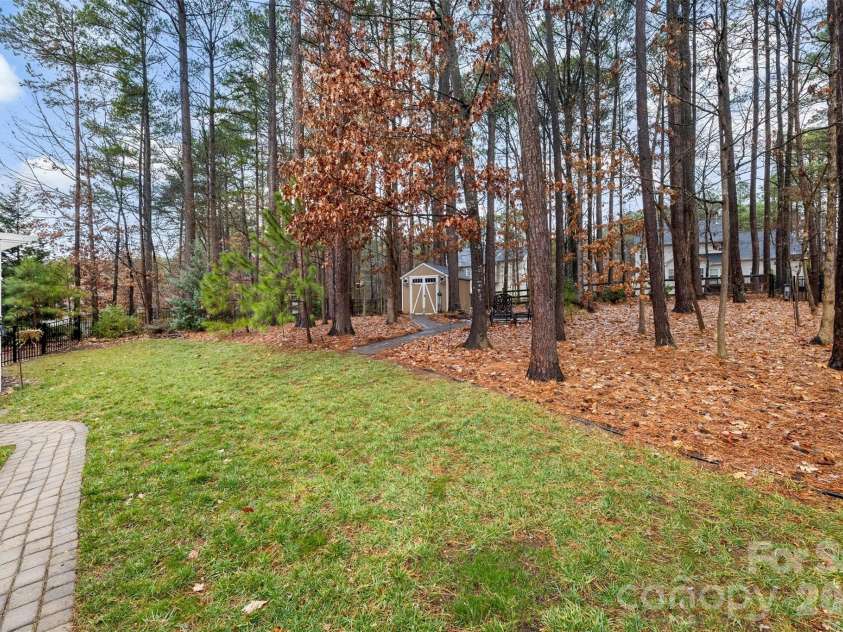 401 Brookridge Drive, Mount Holly, NC 28120.  MLS# CAR4333575, YatesRealty ID 11200. 