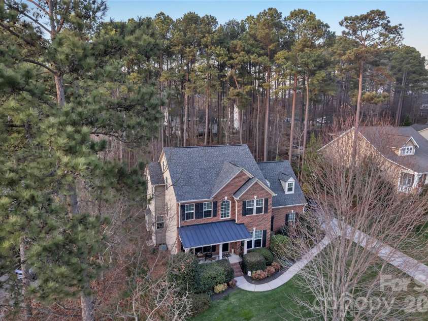 401 Brookridge Drive, Mount Holly, NC 28120.  MLS# CAR4333575, YatesRealty ID 11200. 