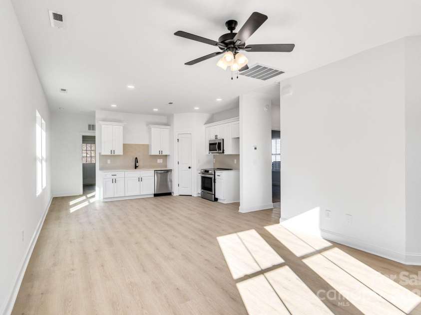 1077 Gibson Street, Albemarle, NC 28001.  MLS# CAR4212871, YatesRealty ID 11201. 