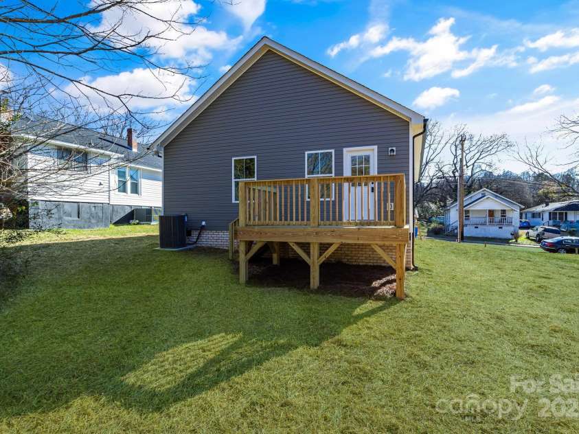 1077 Gibson Street, Albemarle, NC 28001.  MLS# CAR4212871, YatesRealty ID 11201. 