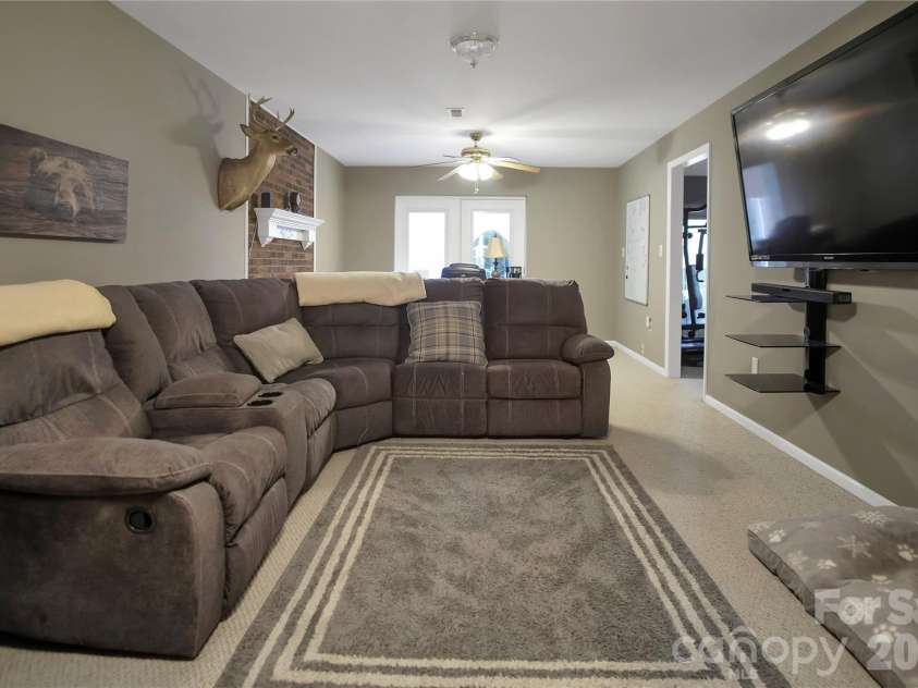 120 Oak Point Drive, Cherryville, NC 28021.  MLS# CAR4359996, YatesRealty ID 11201. 