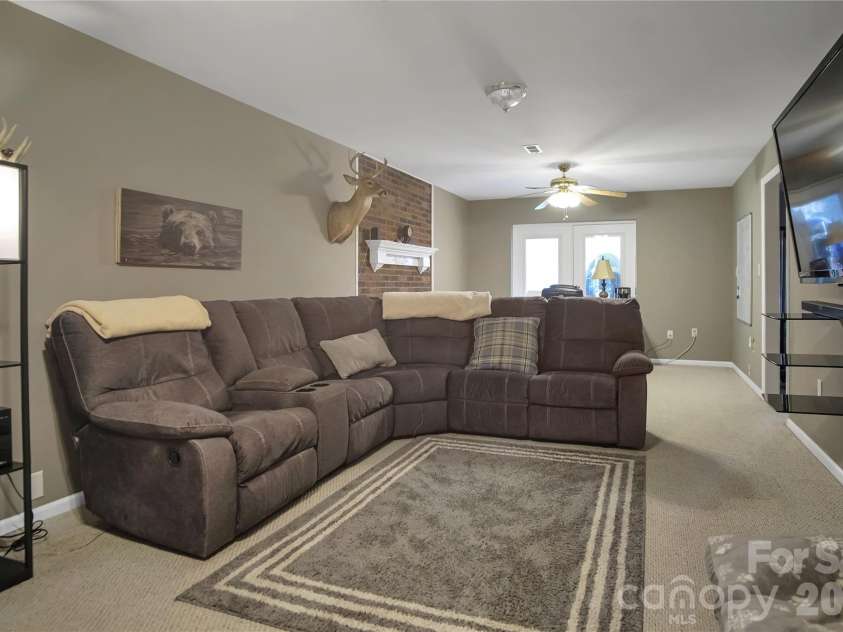 120 Oak Point Drive, Cherryville, NC 28021.  MLS# CAR4359996, YatesRealty ID 11201. 