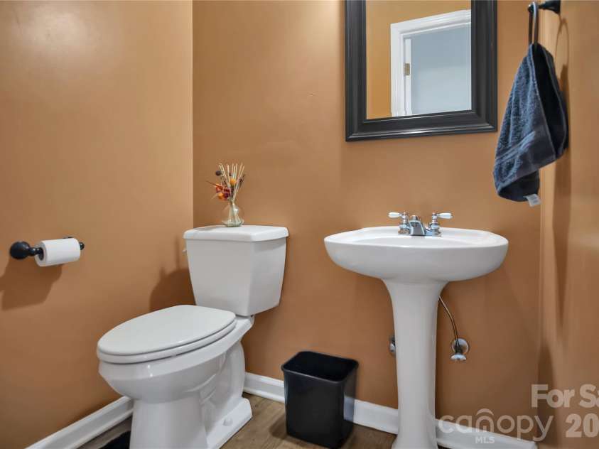 120 Oak Point Drive, Cherryville, NC 28021.  MLS# CAR4359996, YatesRealty ID 11201. 