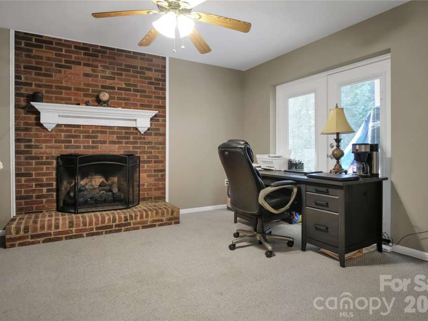 120 Oak Point Drive, Cherryville, NC 28021.  MLS# CAR4359996, YatesRealty ID 11201. 
