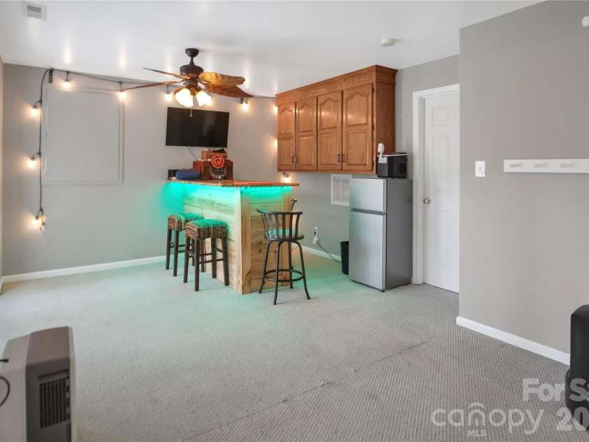 120 Oak Point Drive, Cherryville, NC 28021.  MLS# CAR4359996, YatesRealty ID 11201. 