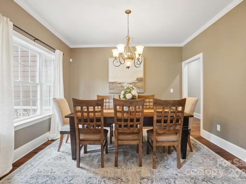 2501 Mt Isle Harbor Drive, Charlotte, NC 28214.  MLS# CAR4247773, YatesRealty ID 11202. 
