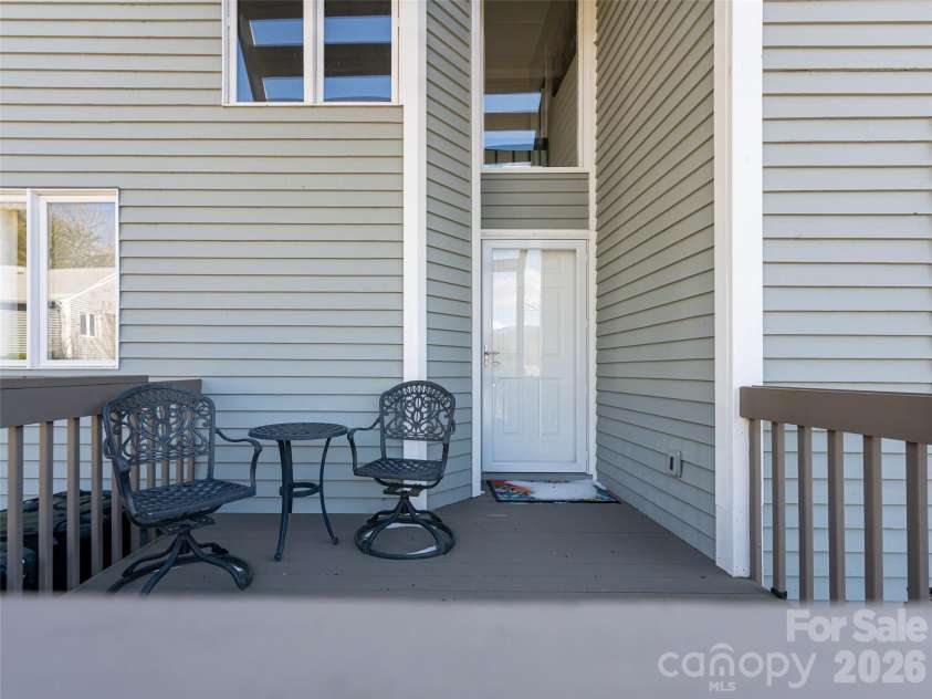 2F Lynx Drive, Black Mountain, NC 28711.  MLS# CAR4360647, YatesRealty ID 11203. 