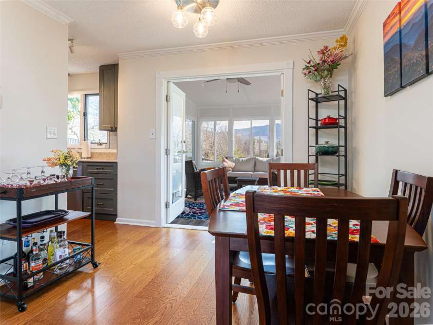2F Lynx Drive, Black Mountain, NC 28711.  MLS# CAR4360647, YatesRealty ID 11203. 