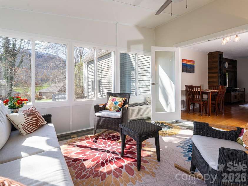 2F Lynx Drive, Black Mountain, NC 28711.  MLS# CAR4360647, YatesRealty ID 11203. 