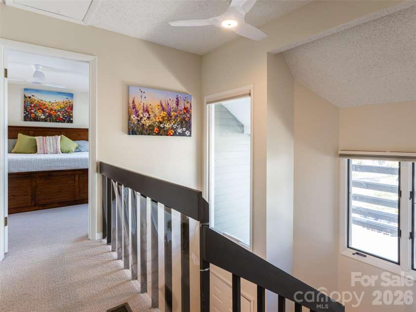 2F Lynx Drive, Black Mountain, NC 28711.  MLS# CAR4360647, YatesRealty ID 11203. 