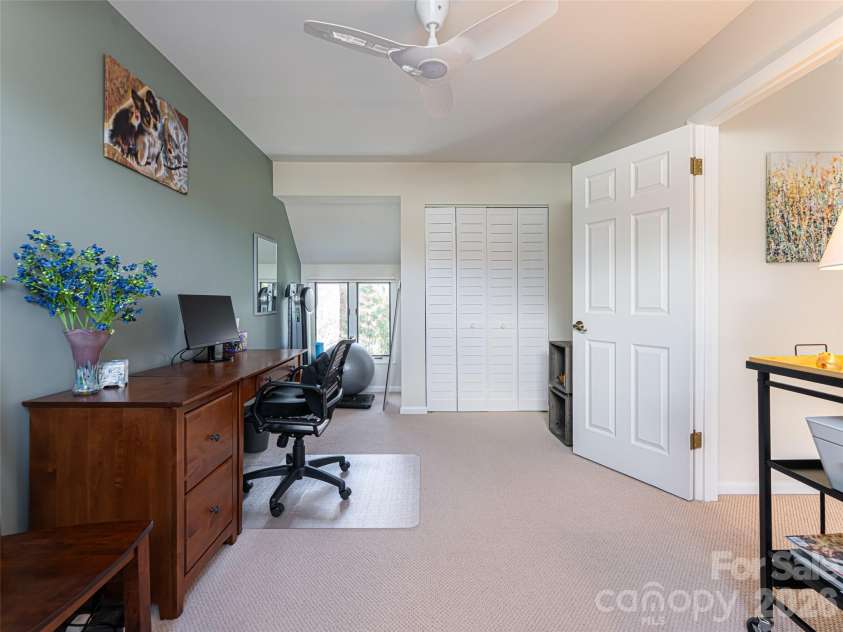 2F Lynx Drive, Black Mountain, NC 28711.  MLS# CAR4360647, YatesRealty ID 11203. 