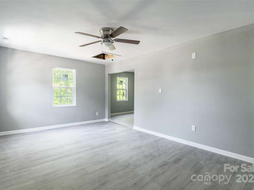 340 Whitner Street, Rock Hill, SC 29730.  MLS# CAR4245385, YatesRealty ID 11203. 