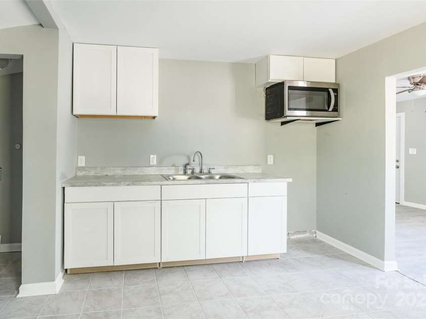 340 Whitner Street, Rock Hill, SC 29730.  MLS# CAR4245385, YatesRealty ID 11203. 