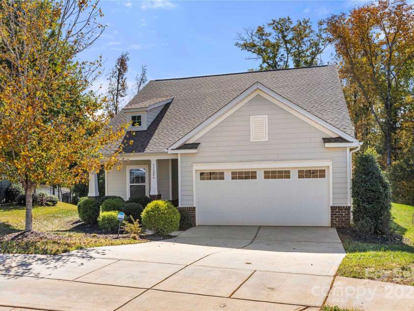 31226 Cove View Court, Lancaster, SC 29720.  MLS# CAR4253518, YatesRealty ID 11204. 