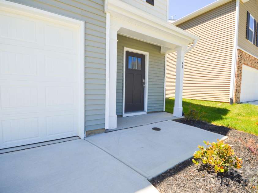 48 Providence Walk Drive, Hendersonville, NC 28792.  MLS# CAR4183906, YatesRealty ID 11207. 