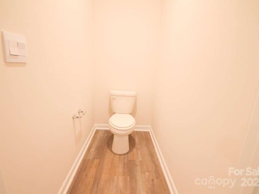 48 Providence Walk Drive, Hendersonville, NC 28792.  MLS# CAR4183906, YatesRealty ID 11207. 