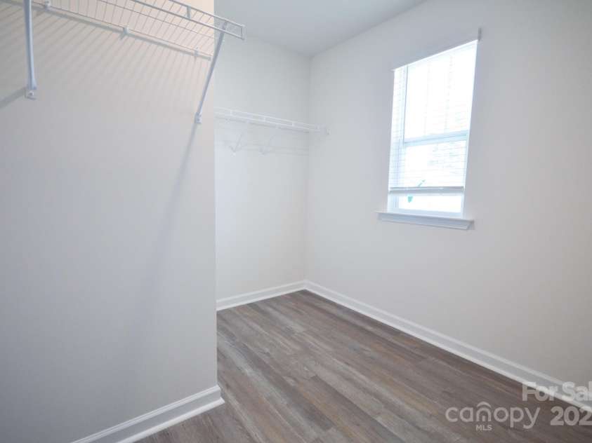 48 Providence Walk Drive, Hendersonville, NC 28792.  MLS# CAR4183906, YatesRealty ID 11207. 