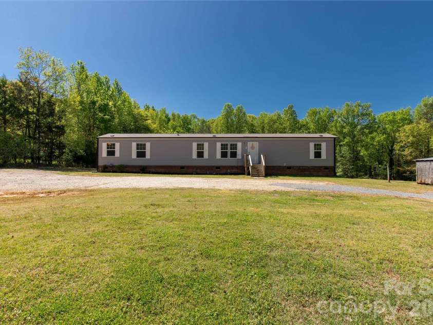 3041 Dr Nichols Road, York, SC 29745.  MLS# CAR4367169, YatesRealty ID 11208. 