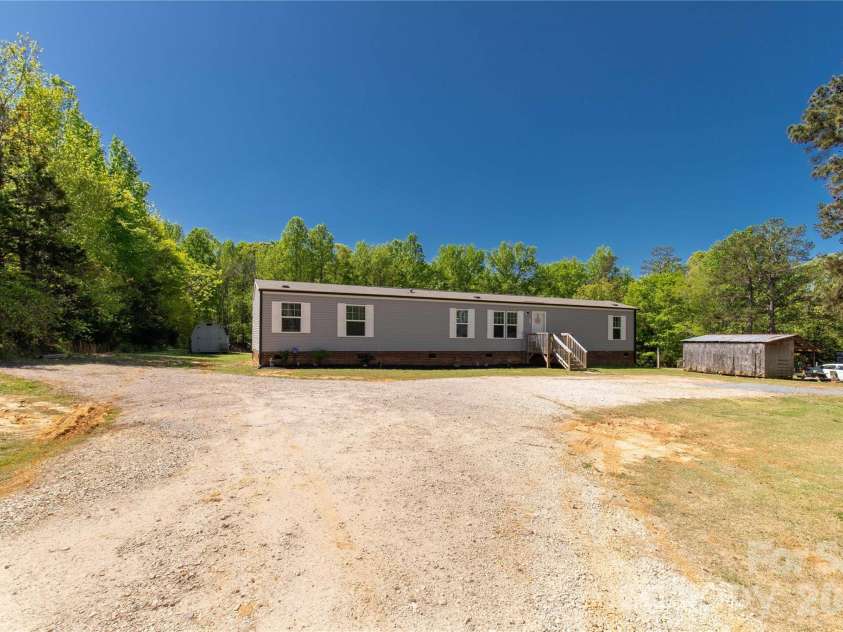 3041 Dr Nichols Road, York, SC 29745.  MLS# CAR4367169, YatesRealty ID 11208. 