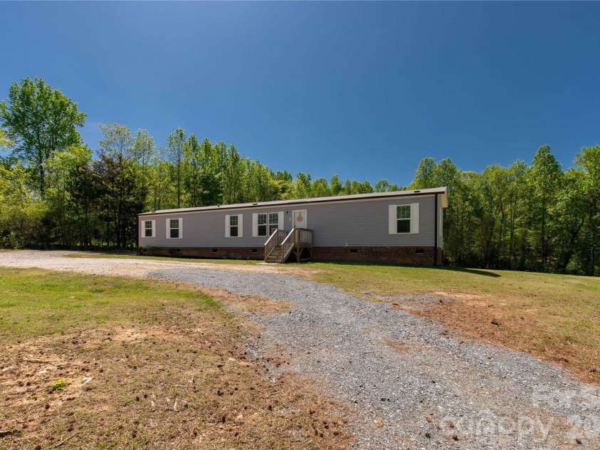 3041 Dr Nichols Road, York, SC 29745.  MLS# CAR4367169, YatesRealty ID 11208. 