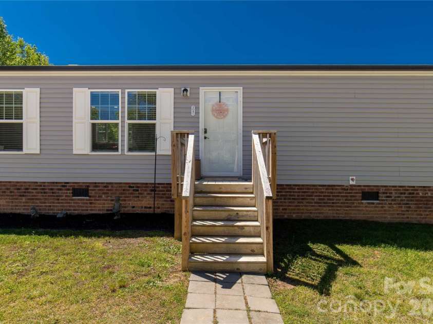 3041 Dr Nichols Road, York, SC 29745.  MLS# CAR4367169, YatesRealty ID 11208. 