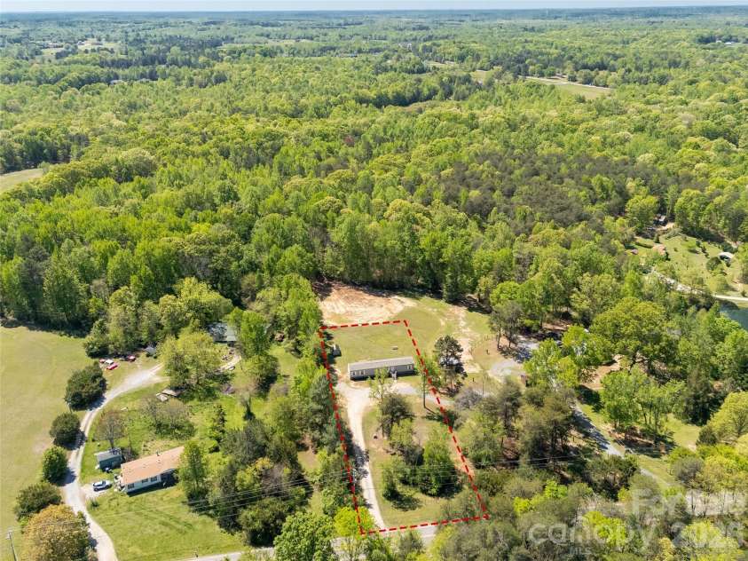 3041 Dr Nichols Road, York, SC 29745.  MLS# CAR4367169, YatesRealty ID 11208. 