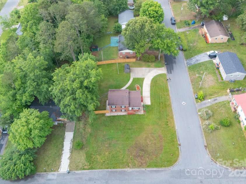 3219 Spring Valley Drive, Gastonia, NC 28052.  MLS# CAR4252454, YatesRealty ID 11208. 