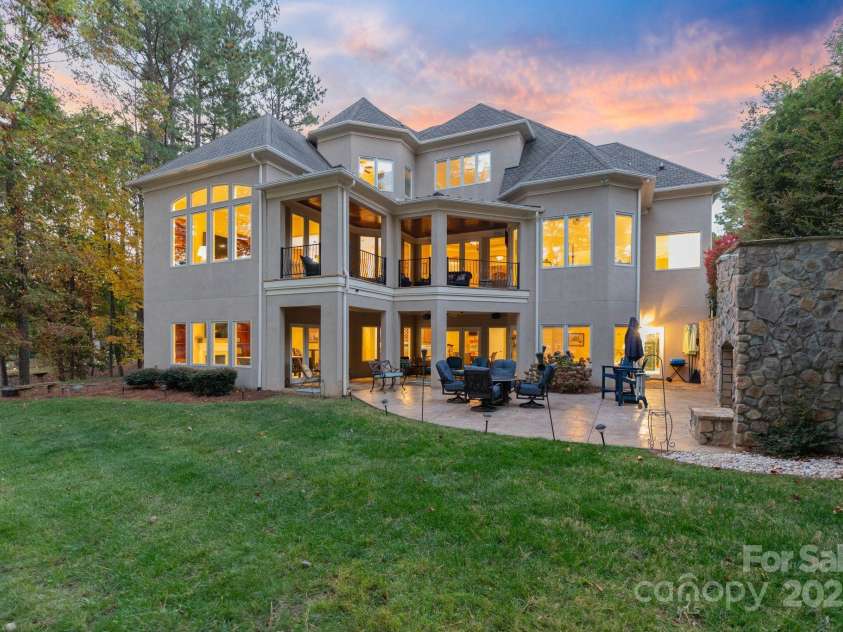 9225 Fair Oak Drive, Sherrills Ford, NC 28673.  MLS# CAR4319433, YatesRealty ID 1121. 