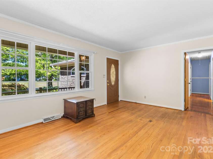 1633 Colony Road, Rock Hill, SC 29730.  MLS# CAR4238948, YatesRealty ID 11210. 