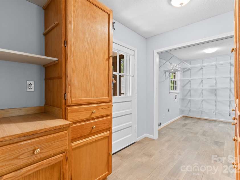 1633 Colony Road, Rock Hill, SC 29730.  MLS# CAR4238948, YatesRealty ID 11210. 