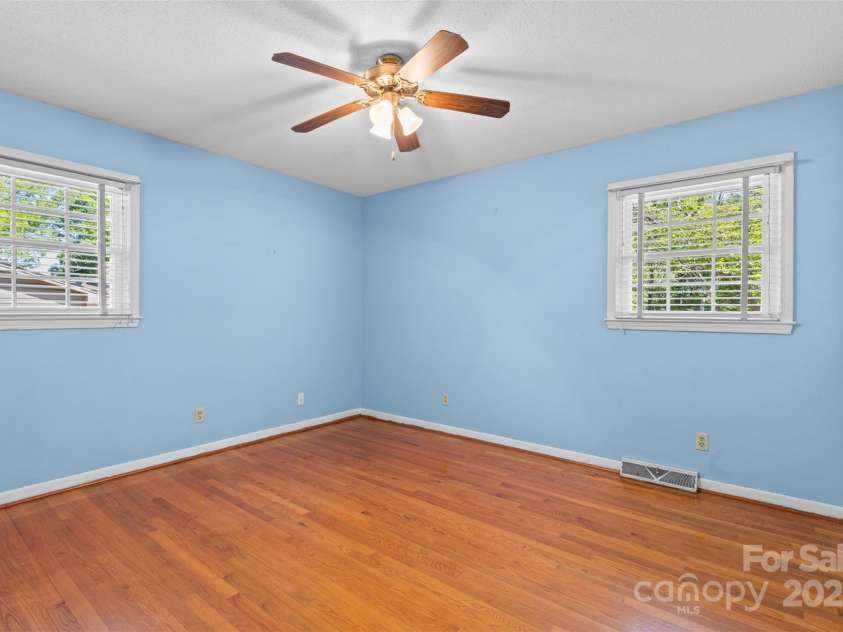 1633 Colony Road, Rock Hill, SC 29730.  MLS# CAR4238948, YatesRealty ID 11210. 