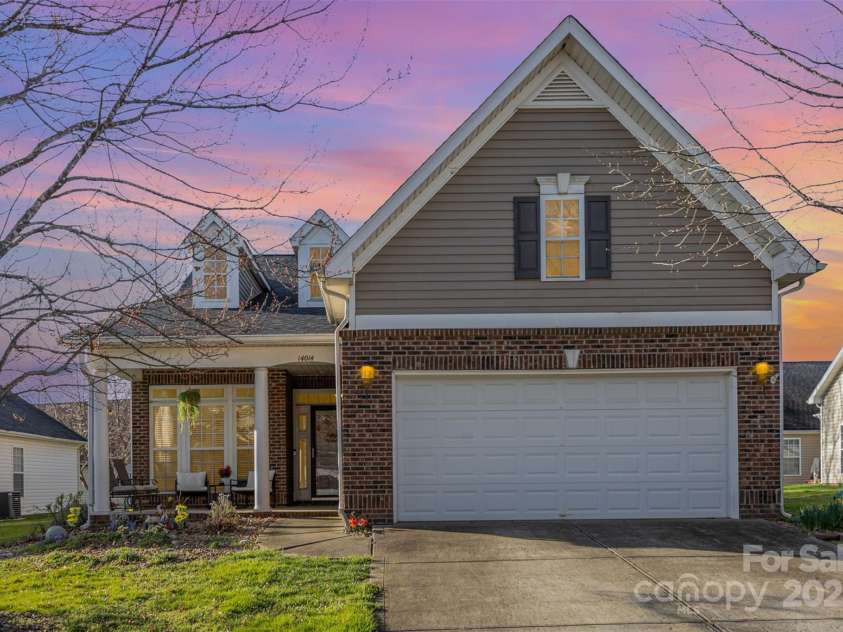 14014 Acorn Creek Lane, Charlotte, NC 28269.  MLS# CAR4234245, YatesRealty ID 11212. 