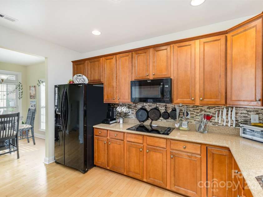 14014 Acorn Creek Lane, Charlotte, NC 28269.  MLS# CAR4234245, YatesRealty ID 11212. 