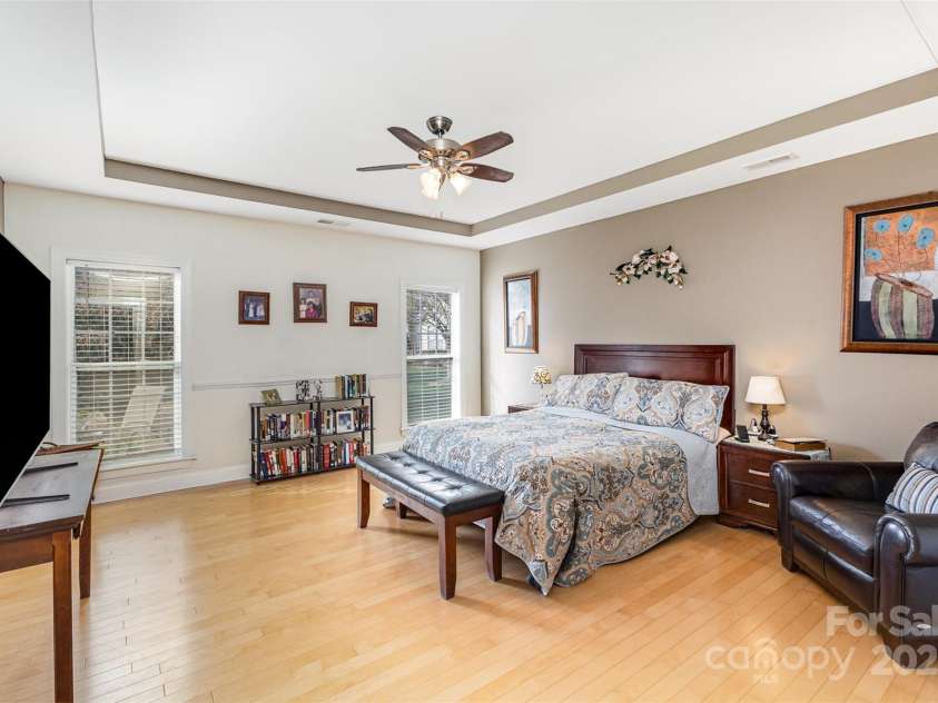 14014 Acorn Creek Lane, Charlotte, NC 28269.  MLS# CAR4234245, YatesRealty ID 11212. 