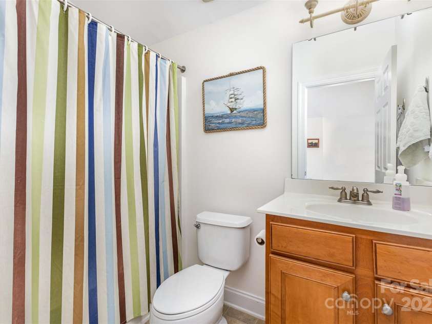 14014 Acorn Creek Lane, Charlotte, NC 28269.  MLS# CAR4234245, YatesRealty ID 11212. 