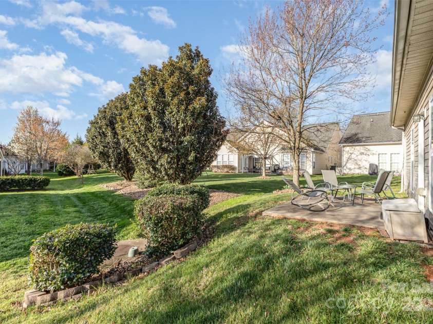 14014 Acorn Creek Lane, Charlotte, NC 28269.  MLS# CAR4234245, YatesRealty ID 11212. 