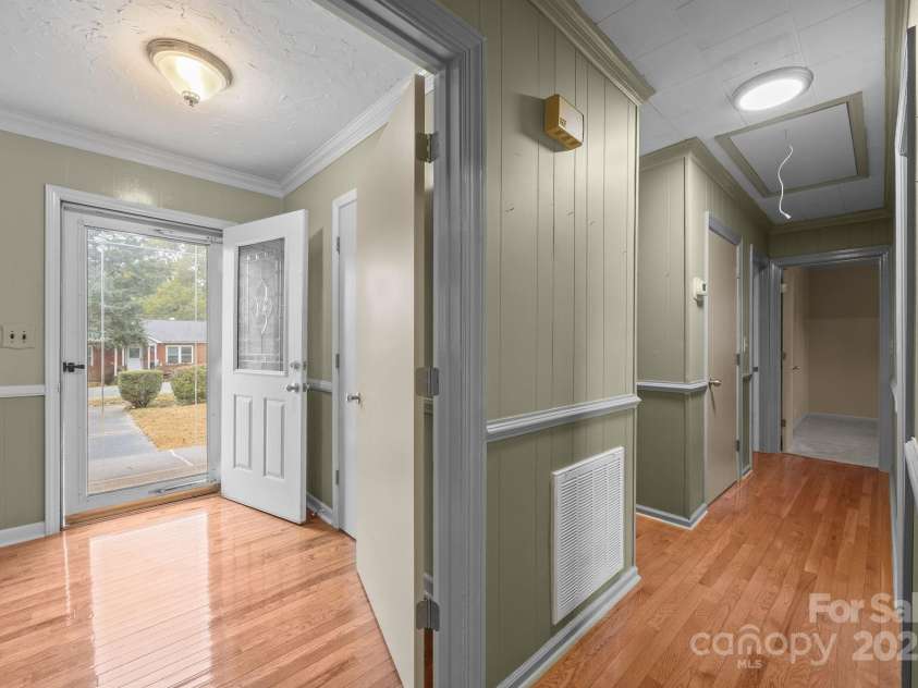 207 Highland Avenue, Concord, NC 28027.  MLS# CAR4314511, YatesRealty ID 11213. 