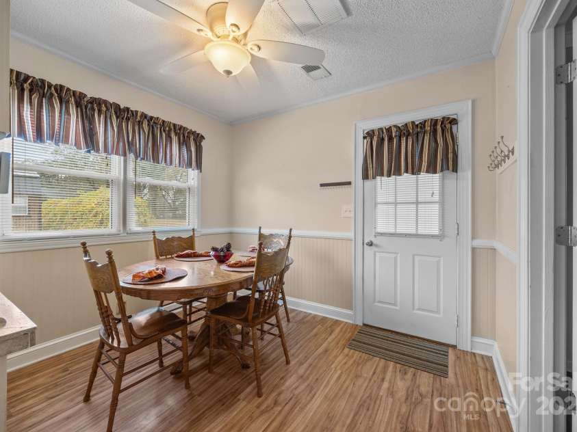 207 Highland Avenue, Concord, NC 28027.  MLS# CAR4314511, YatesRealty ID 11213. 