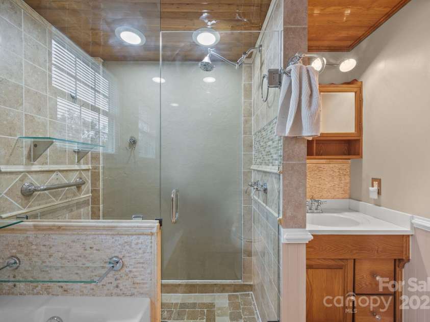 207 Highland Avenue, Concord, NC 28027.  MLS# CAR4314511, YatesRealty ID 11213. 