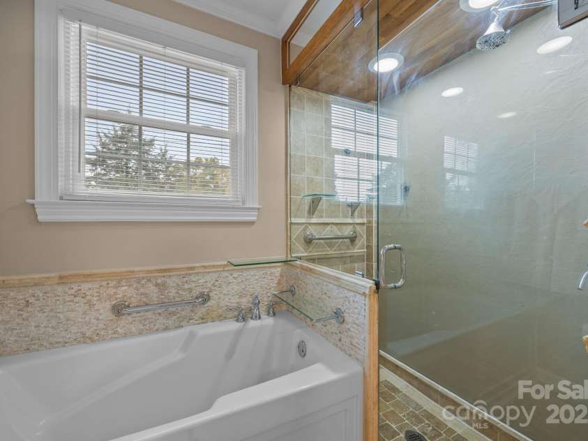207 Highland Avenue, Concord, NC 28027.  MLS# CAR4314511, YatesRealty ID 11213. 