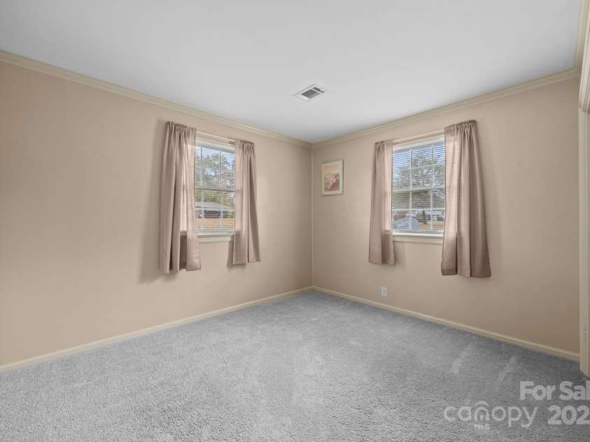 207 Highland Avenue, Concord, NC 28027.  MLS# CAR4314511, YatesRealty ID 11213. 