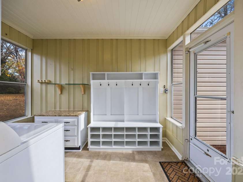 207 Highland Avenue, Concord, NC 28027.  MLS# CAR4314511, YatesRealty ID 11213. 
