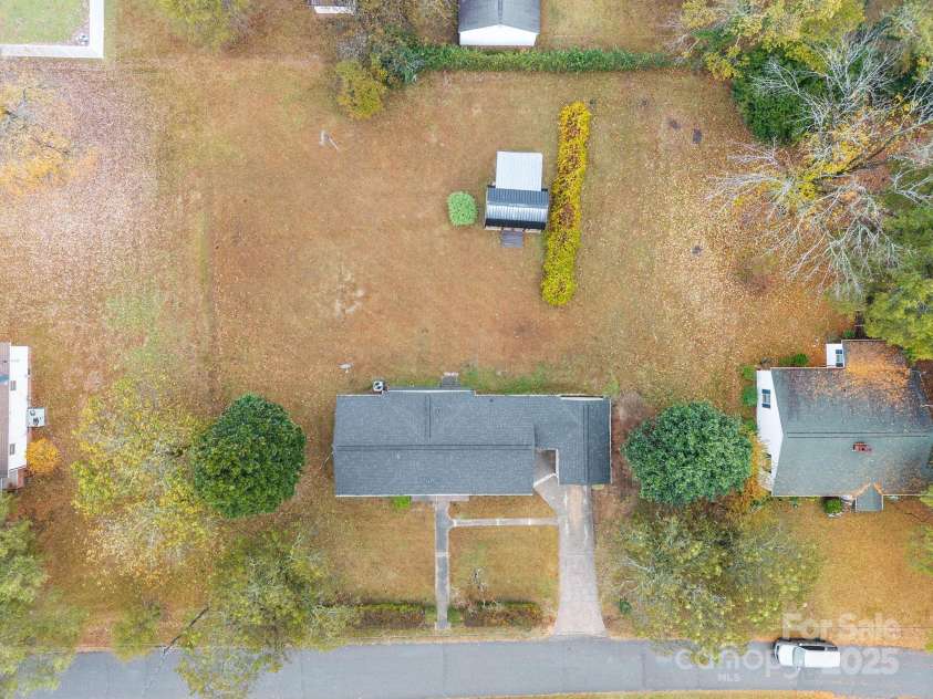 207 Highland Avenue, Concord, NC 28027.  MLS# CAR4314511, YatesRealty ID 11213. 