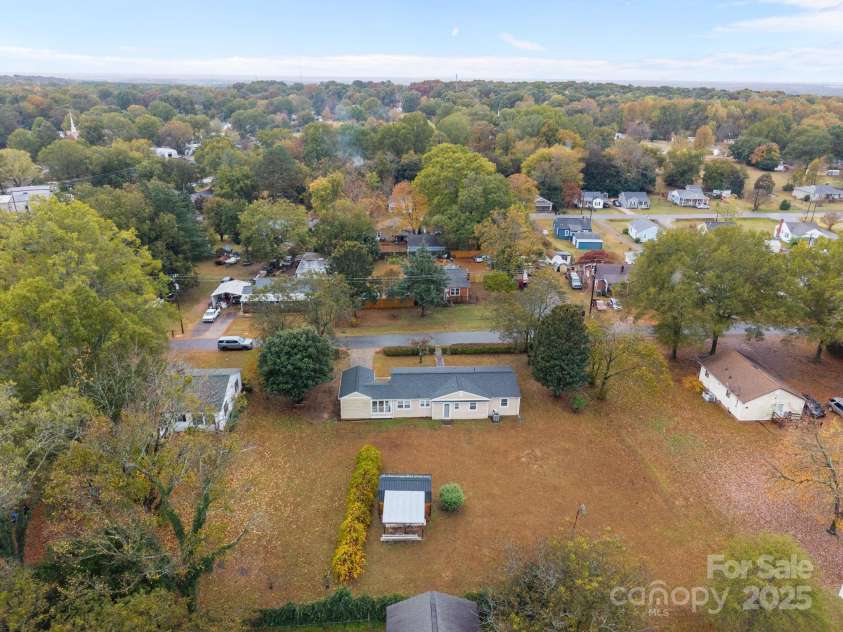 207 Highland Avenue, Concord, NC 28027.  MLS# CAR4314511, YatesRealty ID 11213. 